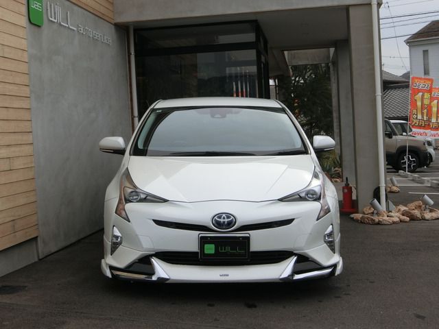 TOYOTA PRIUS 2017 Image 31