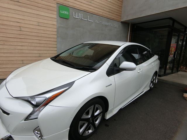 TOYOTA PRIUS 2017 Image 31