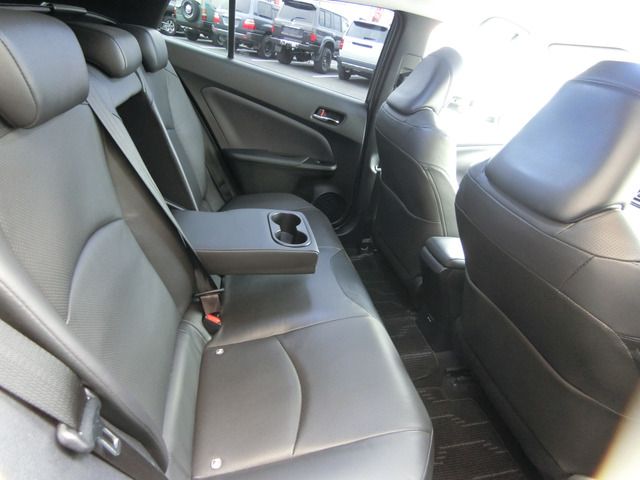 TOYOTA PRIUS 2017 Image 31