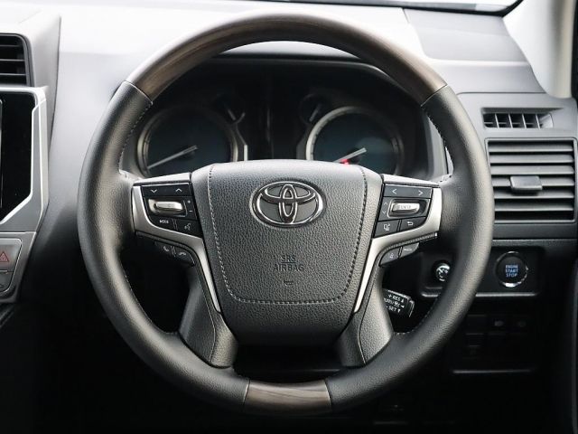 TOYOTA LANDCRUISER PRADO 2022 Image 31