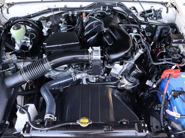 TOYOTA LANDCRUISER VAN 2015 Image 31