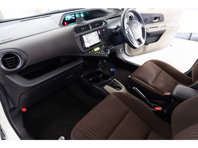 TOYOTA AQUA 2012 Image 31