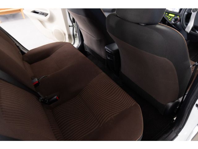 TOYOTA AQUA 2012 Image 31