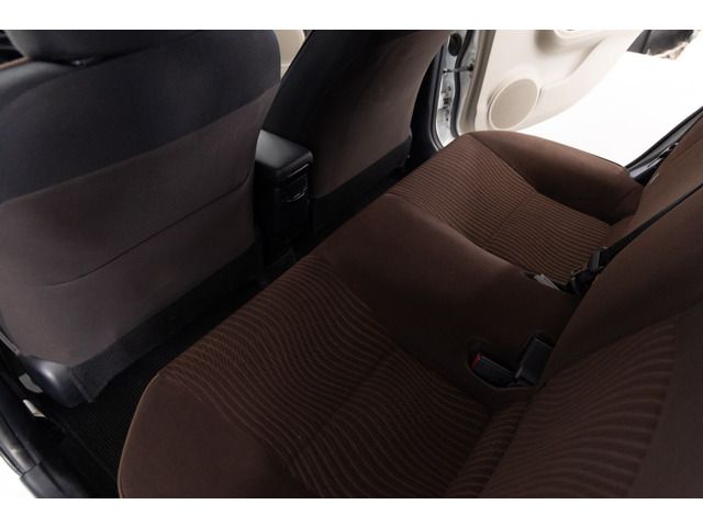 TOYOTA AQUA 2012 Image 31