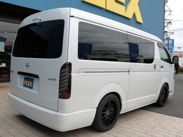 TOYOTA HIACE VAN 2WD 2023 Image 31