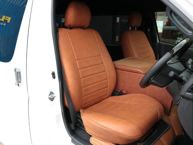 TOYOTA HIACE VAN 2WD 2023 Image 31