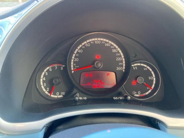 VOLKSWAGEN THE BEETL 2015 Image 31