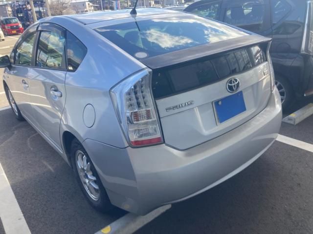 TOYOTA PRIUS 2010 Image 31