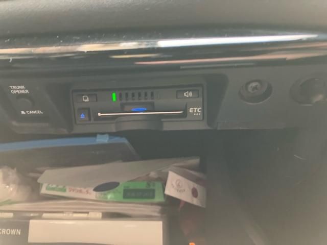 TOYOTA CROWN SEDAN HYBRID 2019 Image 31