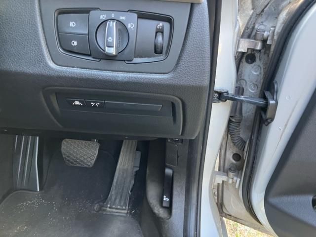 BMW 3SERIES SEDAN 2014 Image 31