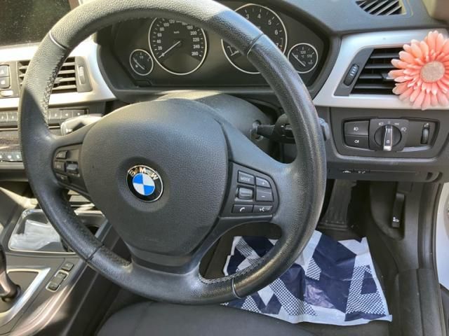 BMW 3SERIES SEDAN 2014 Image 31