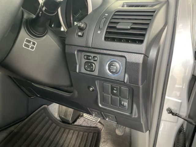 TOYOTA LANDCRUISER PRADO 2009 Image 31