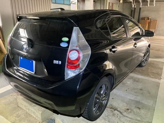 TOYOTA AQUA 2013 Image 31