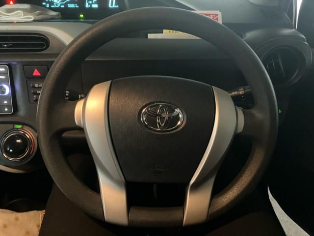 TOYOTA AQUA 2013 Image 31