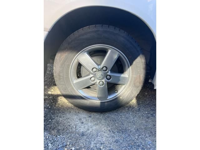 TOYOTA VOXY 2005 Image 31