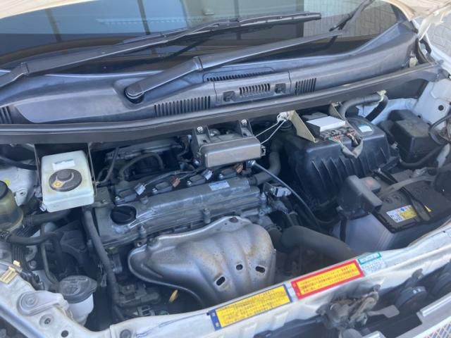 TOYOTA VOXY 2005 Image 31