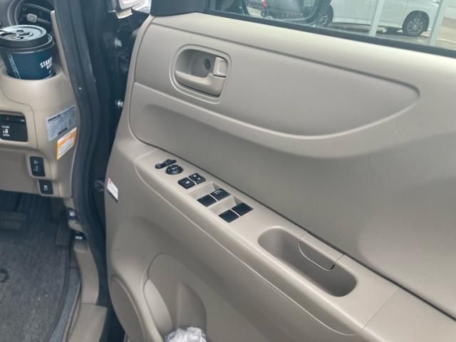 HONDA N_BOX 2012 Image 31