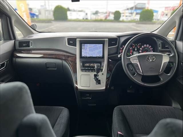 TOYOTA ALPHARD 2012 Image 31