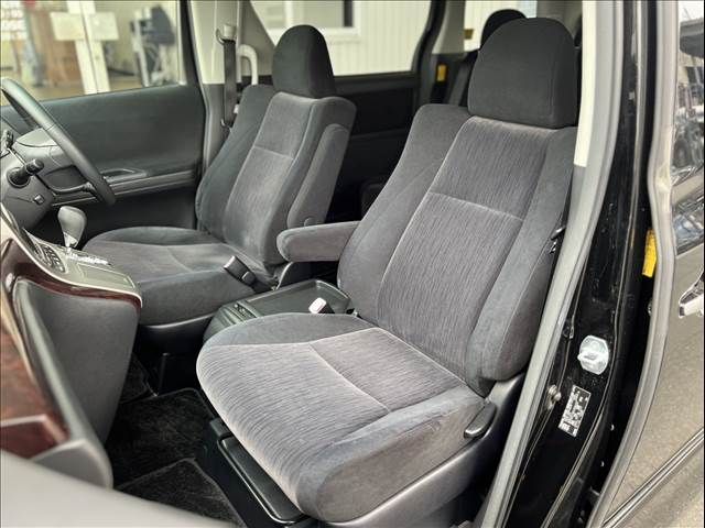 TOYOTA ALPHARD 2012 Image 31