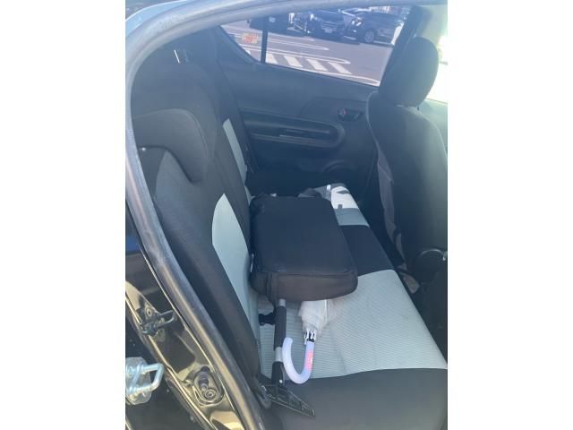 TOYOTA AQUA 2013 Image 31