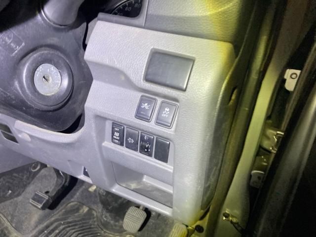 NISSAN NV350 CARAVAN 2020 Image 31