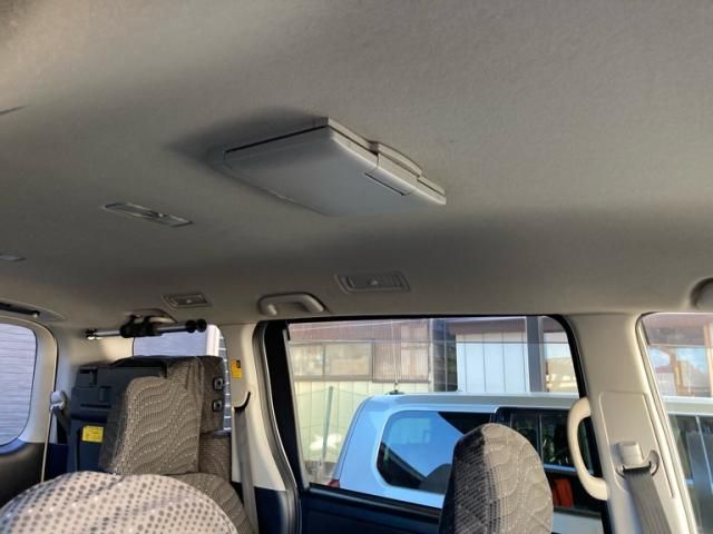 TOYOTA NOAH 2012 Image 31