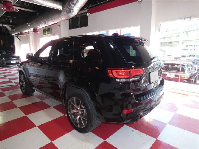 JEEP GRAND CHEROKEE 2017 Image 31
