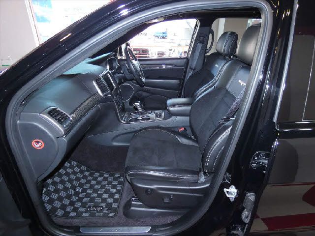 JEEP GRAND CHEROKEE 2017 Image 31