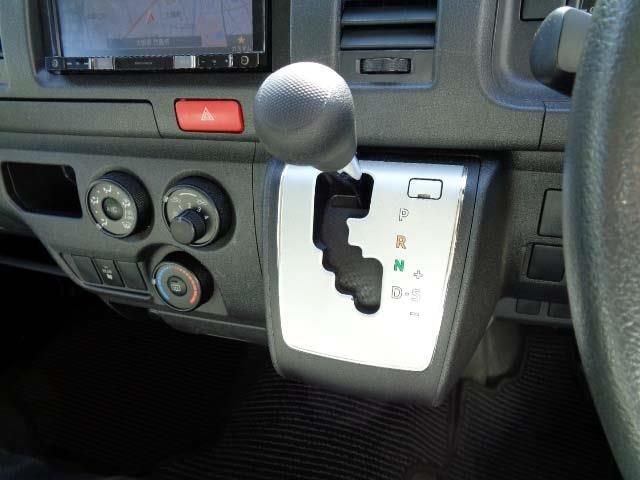 TOYOTA HIACE VAN 2WD 2016 Image 31