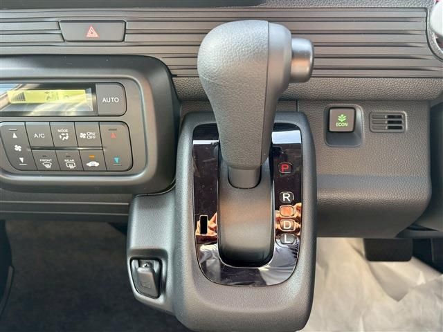 HONDA N-VAN 2025 Image 31