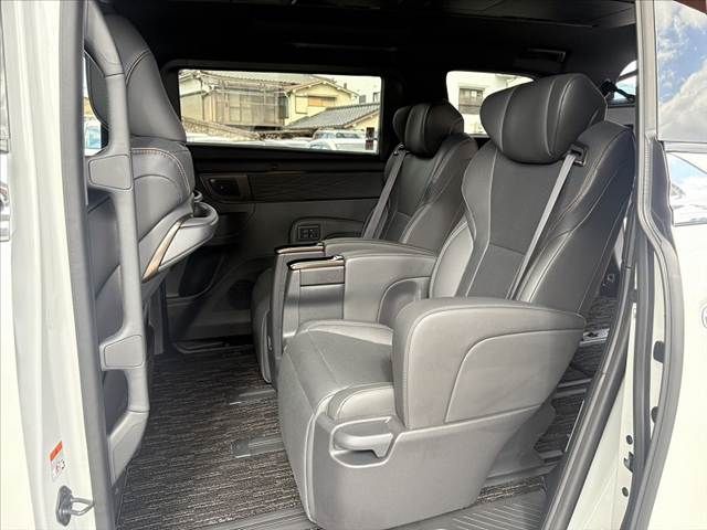 TOYOTA ALPHARD 2025 Image 31