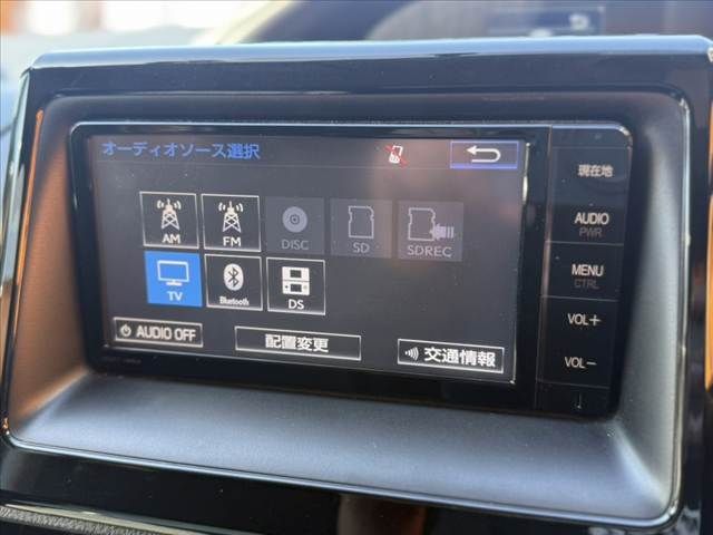 TOYOTA VOXY 2015 Image 31