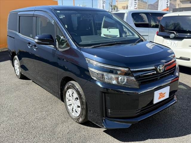 TOYOTA VOXY 2015 Image 31