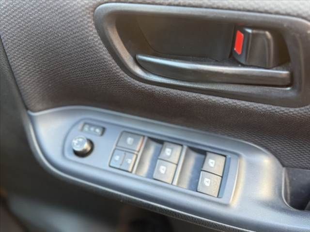 TOYOTA VOXY 2015 Image 31