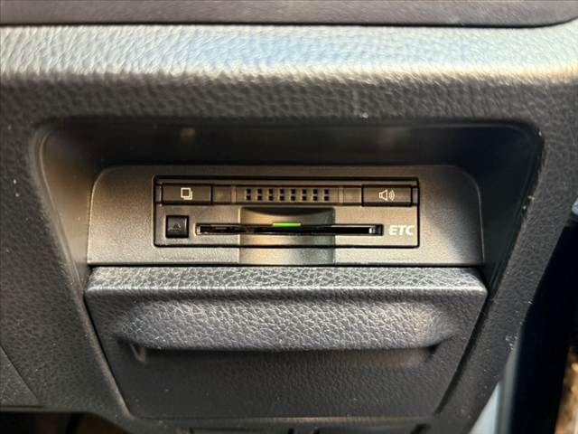 TOYOTA VOXY 2015 Image 31