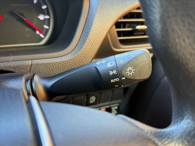 TOYOTA VOXY 2015 Image 31