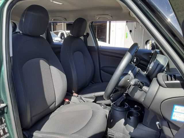 BMW MINI COOPER 5DOO 2016 Image 31