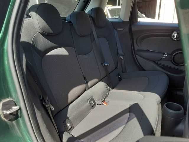 BMW MINI COOPER 5DOO 2016 Image 31