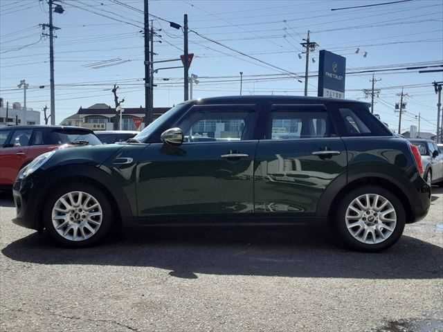 BMW MINI COOPER 5DOO 2016 Image 31