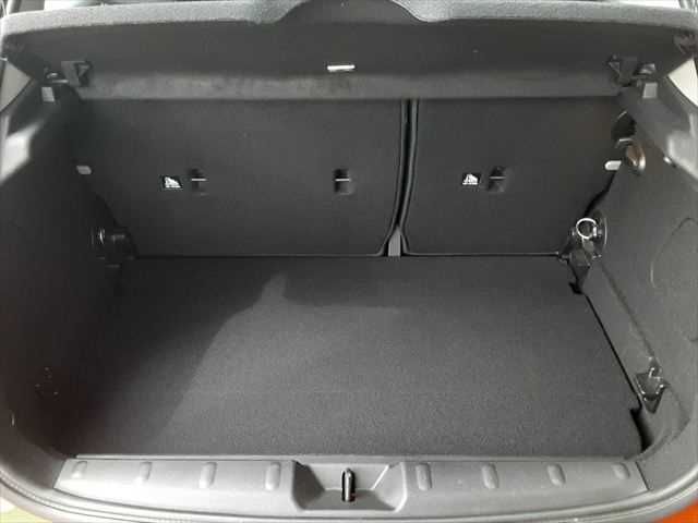 BMW MINI COOPER 5DOOR 2019 Image 31