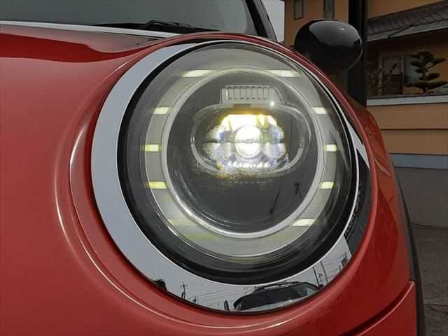 BMW MINI COOPER 5DOOR 2019 Image 31