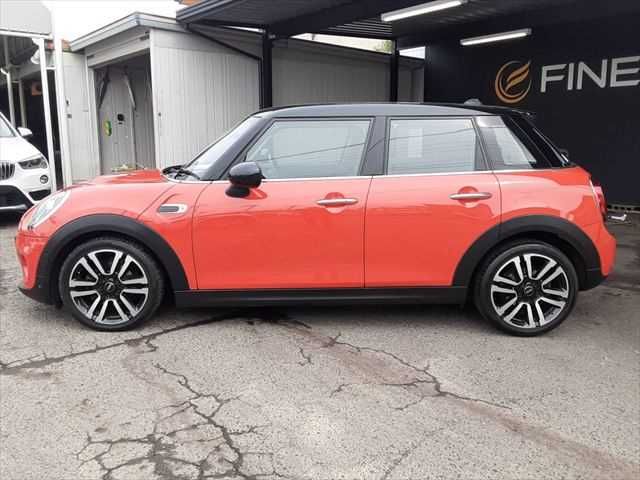 BMW MINI COOPER 5DOOR 2019 Image 31