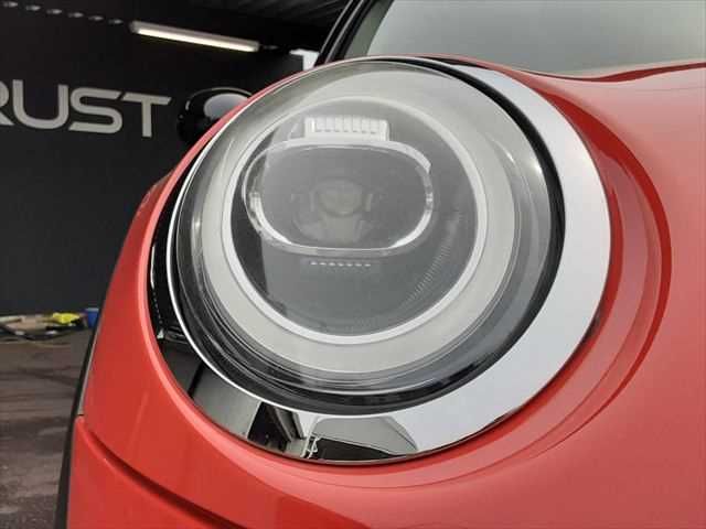 BMW MINI COOPER 5DOOR 2019 Image 31