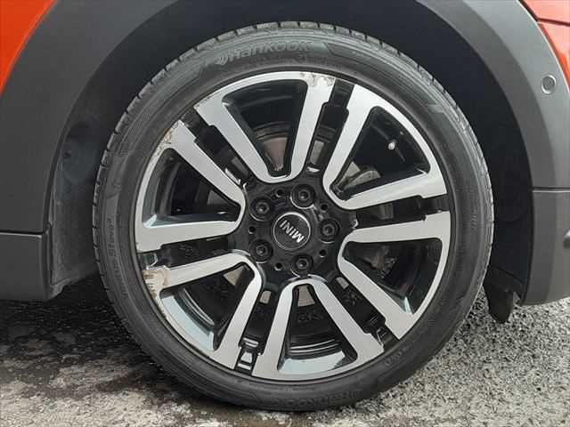 BMW MINI COOPER 5DOOR 2019 Image 31