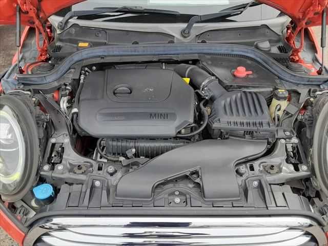 BMW MINI COOPER 5DOOR 2019 Image 31