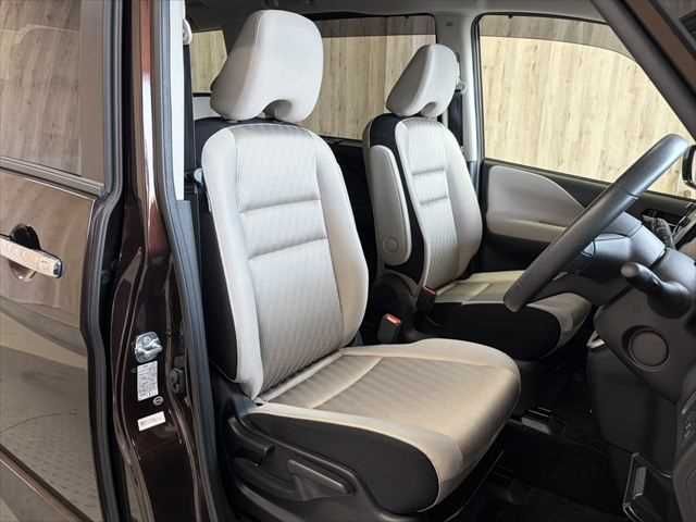 NISSAN SERENA  S-HYBRID 2017 Image 31