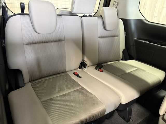 NISSAN SERENA  S-HYBRID 2017 Image 31