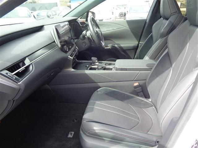 TOYOTA LEXUS RX500H 2023 Image 31