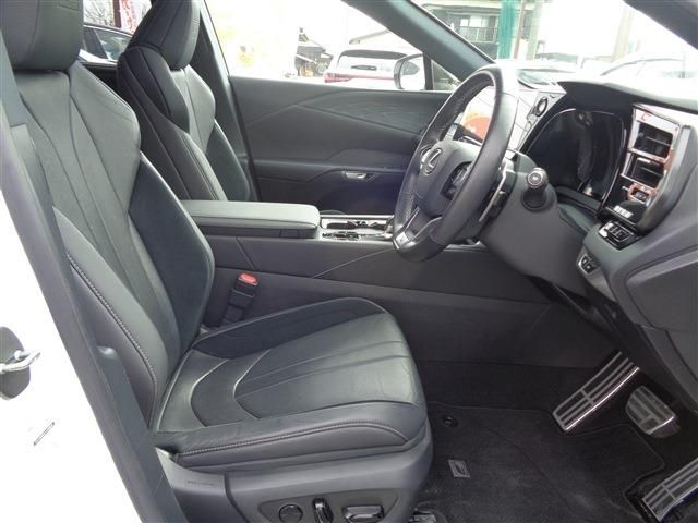 TOYOTA LEXUS RX500H 2023 Image 31