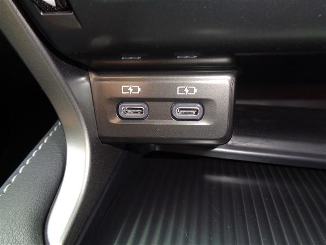 TOYOTA LEXUS RX500H 2023 Image 31